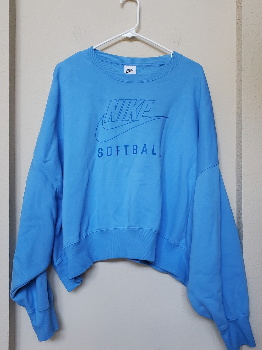 Nike Light Blue 'Softball' Crewneck Sweatshirt. Size XL